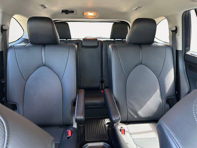 used 2021 Toyota Highlander car, priced at $41,000