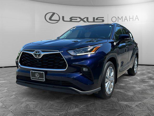used 2021 Toyota Highlander car, priced at $41,000