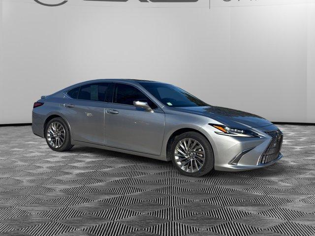 used 2022 Lexus ES 350 car, priced at $43,000