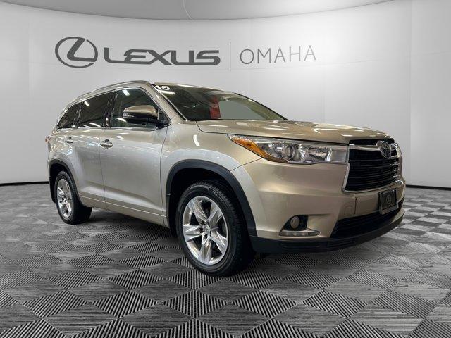 used 2015 Toyota Highlander car, priced at $16,900