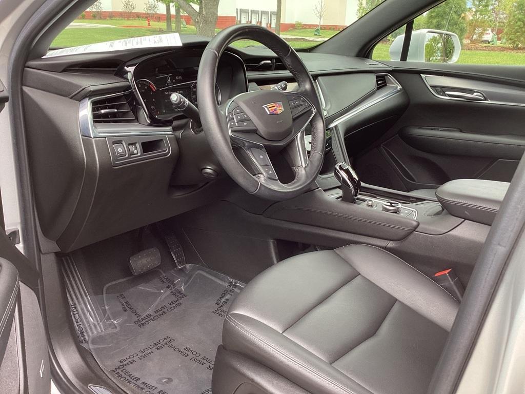 used 2020 Cadillac XT5 car, priced at $27,998