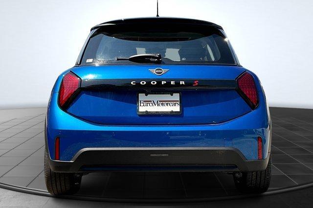 new 2025 MINI Hardtop car, priced at $37,380