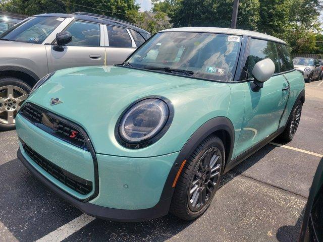 new 2025 MINI Hardtop car, priced at $36,205