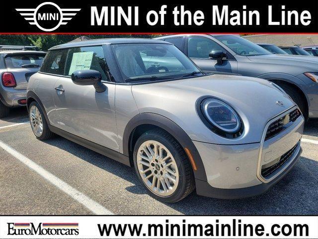 new 2025 MINI Hardtop car, priced at $35,755