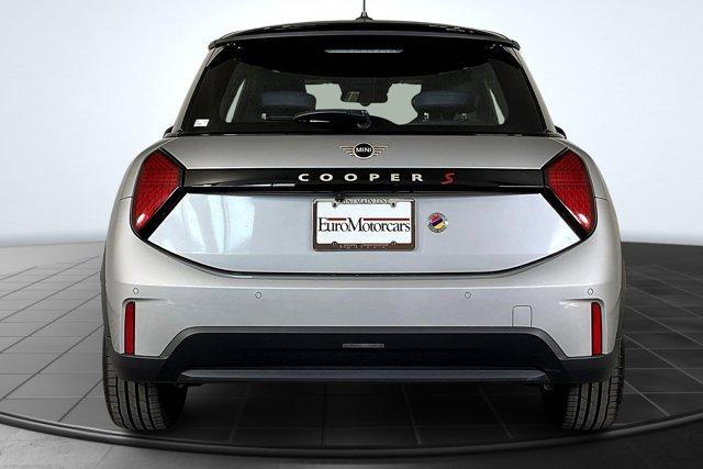 used 2025 MINI Hardtop car, priced at $29,995