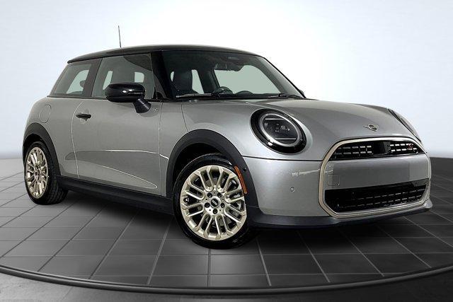 used 2025 MINI Hardtop car, priced at $29,995