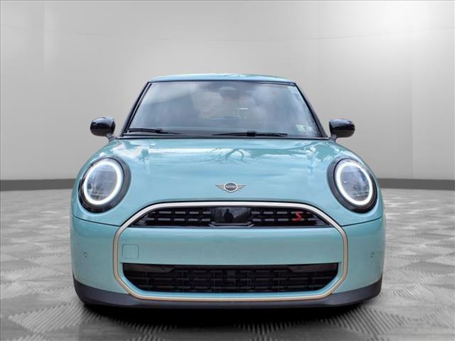 new 2025 MINI Hardtop car, priced at $35,980