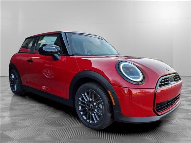 new 2025 MINI Hardtop car, priced at $32,945