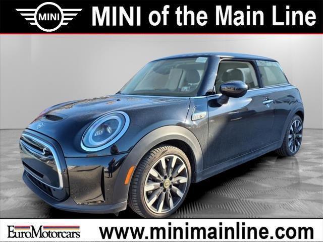 used 2024 MINI SE Hardtop car, priced at $22,495