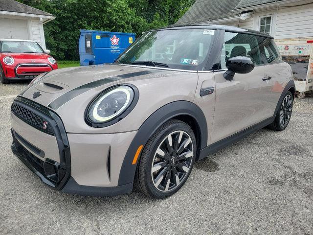 used 2022 MINI Hardtop car, priced at $25,987