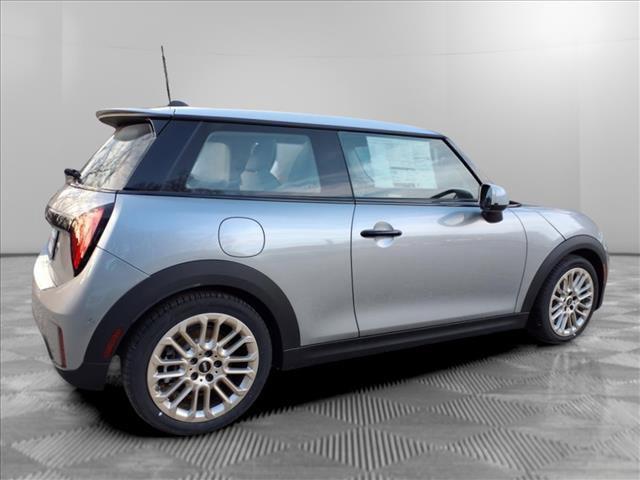 new 2025 MINI Hardtop car, priced at $35,595