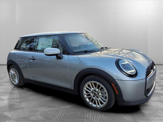 new 2025 MINI Hardtop car, priced at $35,595