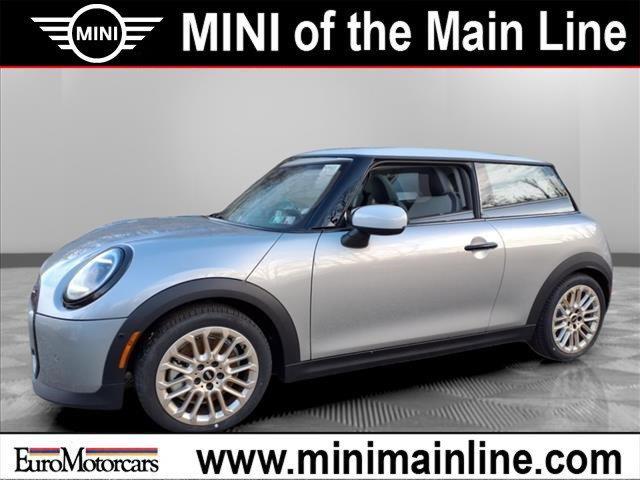 new 2025 MINI Hardtop car, priced at $35,595