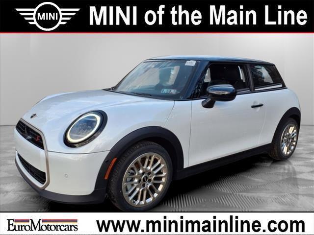 new 2025 MINI Hardtop car, priced at $35,905