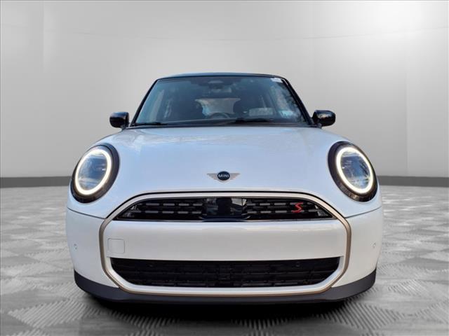 new 2025 MINI Hardtop car, priced at $35,905