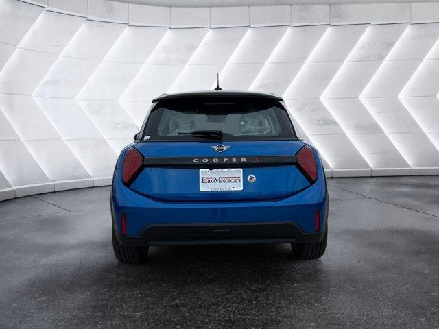 new 2025 MINI Hardtop car, priced at $38,735