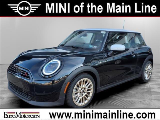 new 2025 MINI Hardtop car, priced at $37,295