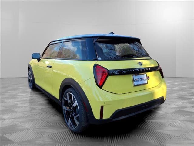 new 2025 MINI Hardtop car, priced at $33,945