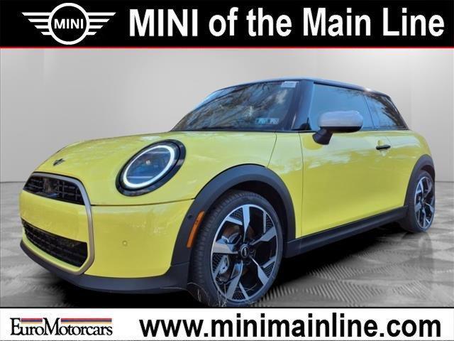 new 2025 MINI Hardtop car, priced at $33,945