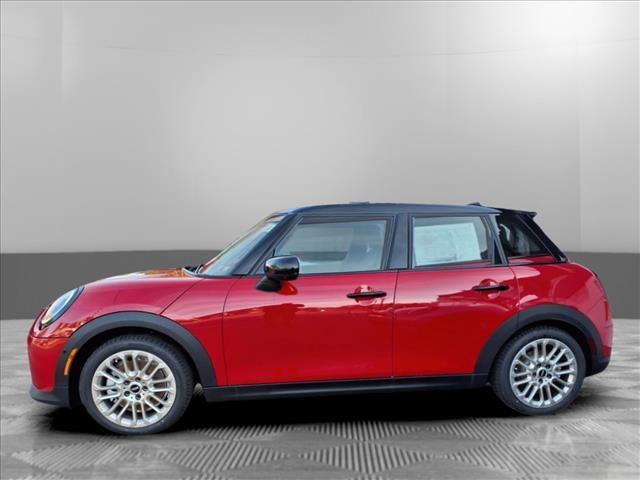 new 2025 MINI Hardtop car, priced at $39,380