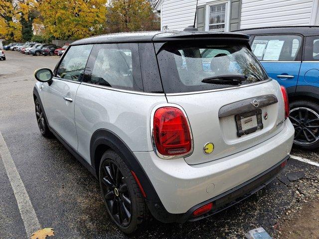 used 2021 MINI SE Hardtop car, priced at $20,995