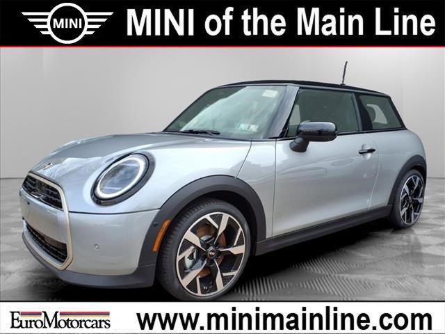 new 2025 MINI Hardtop car, priced at $35,695