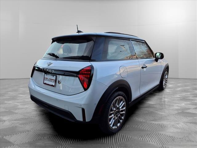 new 2025 MINI Hardtop car, priced at $34,095