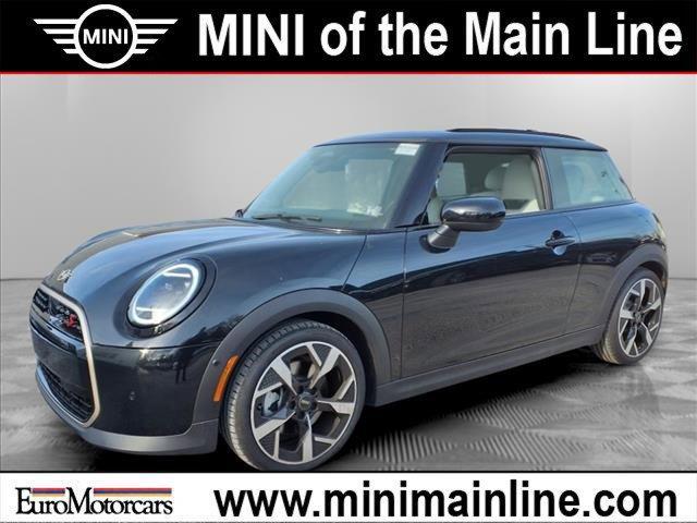 used 2025 MINI Hardtop car, priced at $34,495