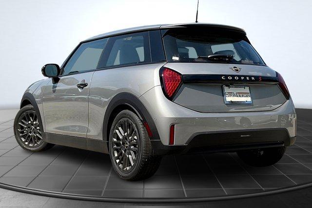 new 2025 MINI Hardtop car, priced at $37,380