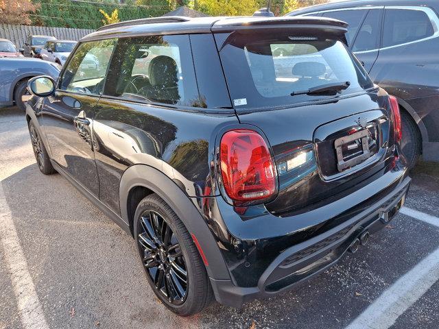 used 2022 MINI Hardtop car, priced at $25,495