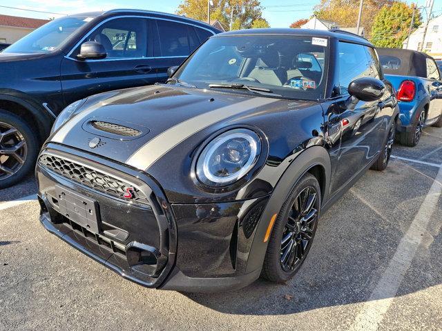 used 2022 MINI Hardtop car, priced at $25,495