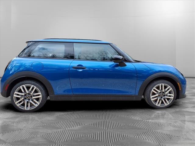 new 2025 MINI Hardtop car, priced at $32,980