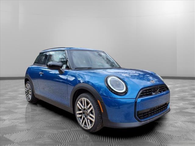 new 2025 MINI Hardtop car, priced at $32,980