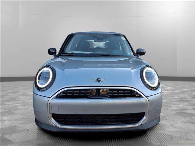 new 2025 MINI Hardtop car, priced at $35,395