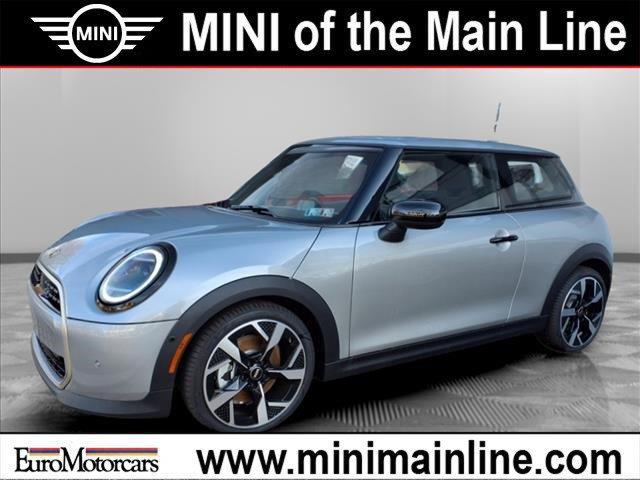 new 2025 MINI Hardtop car, priced at $35,395