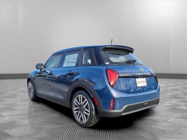 new 2025 MINI Hardtop car, priced at $37,580