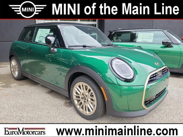 new 2025 MINI Hardtop car, priced at $38,605