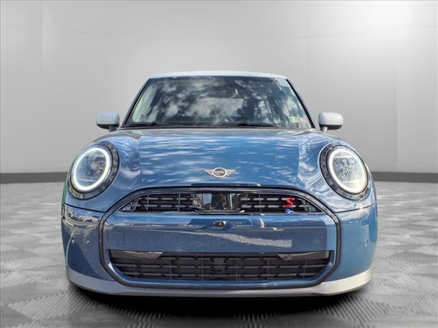 new 2025 MINI Hardtop car, priced at $38,600