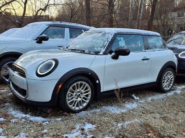 new 2025 MINI Hardtop car, priced at $35,045