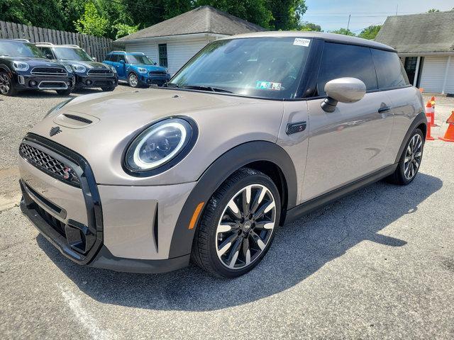 used 2022 MINI Hardtop car, priced at $23,371