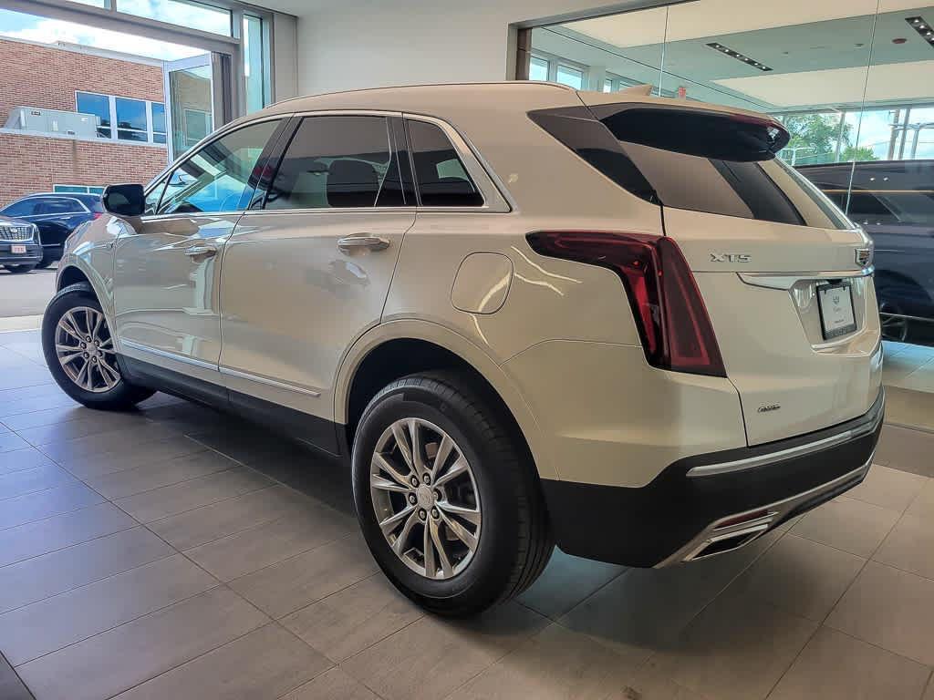 used 2022 Cadillac XT5 car, priced at $34,888