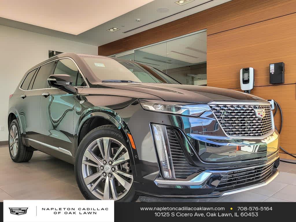 used 2022 Cadillac XT6 car, priced at $39,995