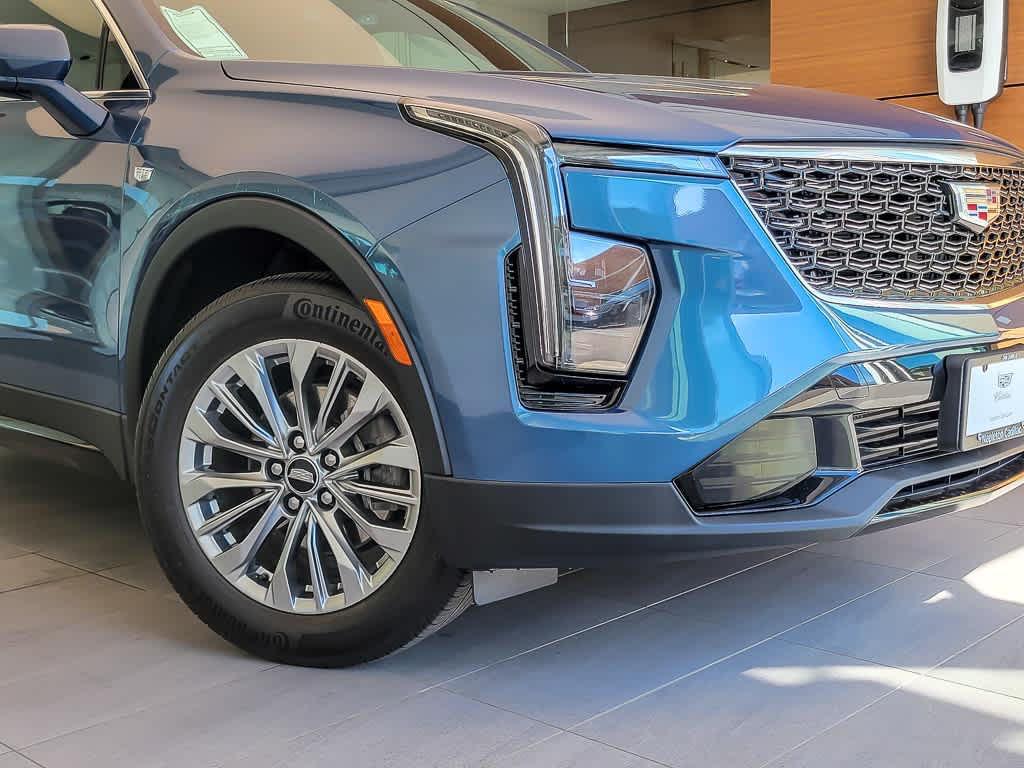 used 2024 Cadillac XT4 car, priced at $33,888