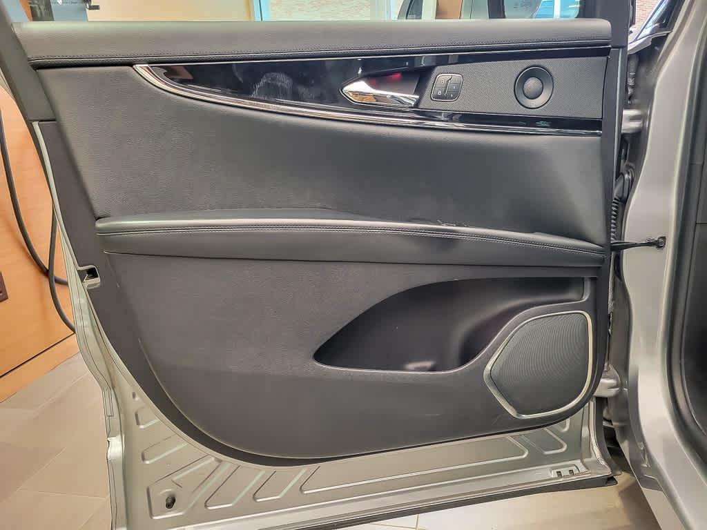 used 2021 Lincoln Nautilus car, priced at $31,888