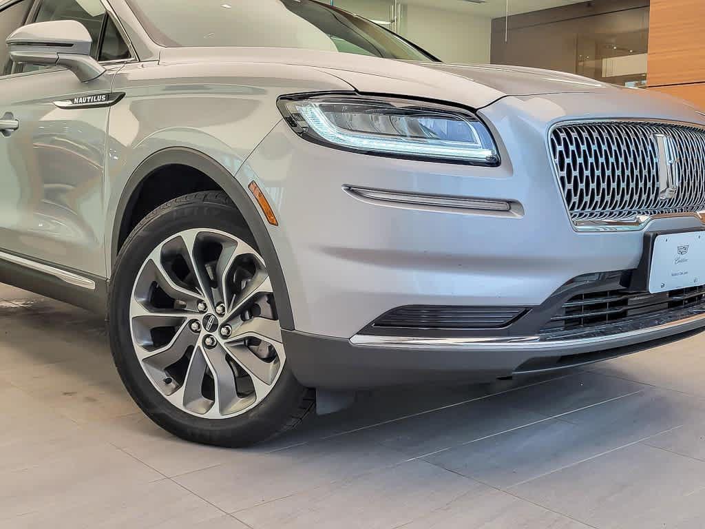 used 2021 Lincoln Nautilus car, priced at $31,888