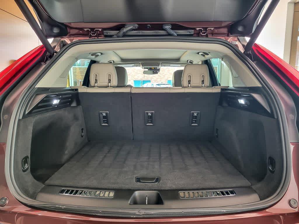 used 2023 Cadillac XT4 car, priced at $26,988