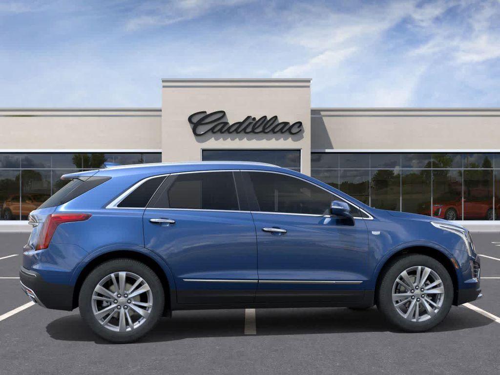 new 2025 Cadillac XT5 car, priced at $52,589