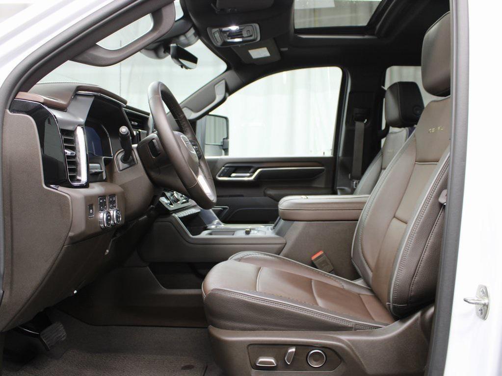used 2025 GMC Sierra 2500 car, priced at $72,497