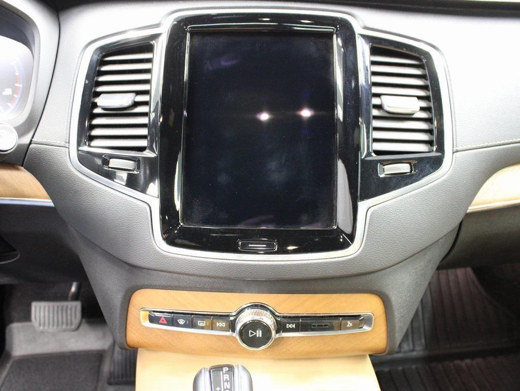 used 2020 Volvo XC90 car, priced at $23,498