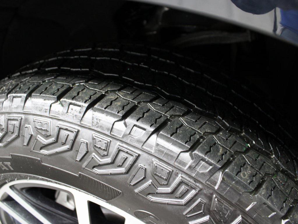 used 2023 GMC Yukon XL car, priced at $68,592